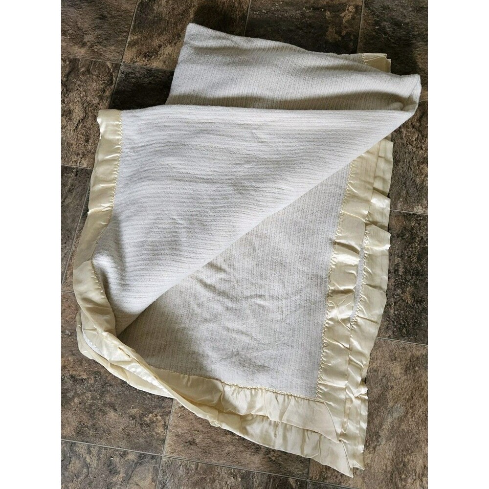 Vintage Acrylic Waffle Weave Blanket Super Soft Satin Trim Ivory King USA 91x106